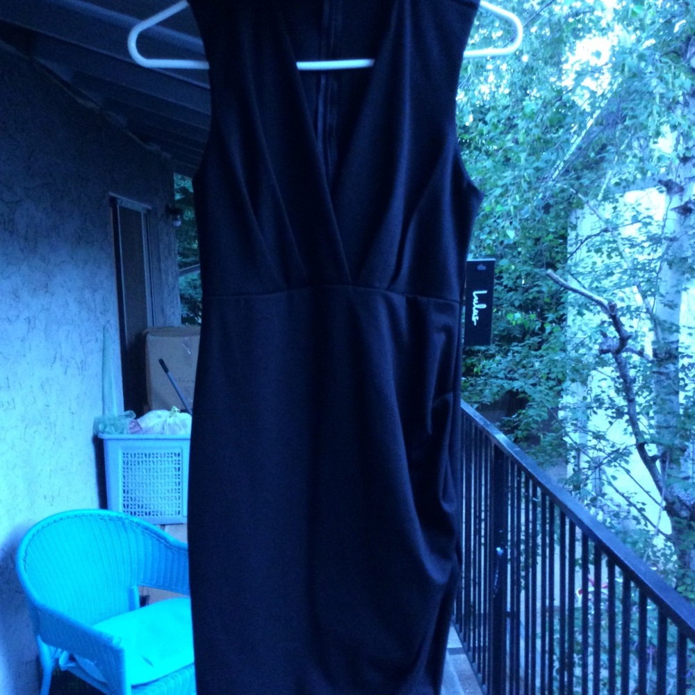 Lulus little black dress